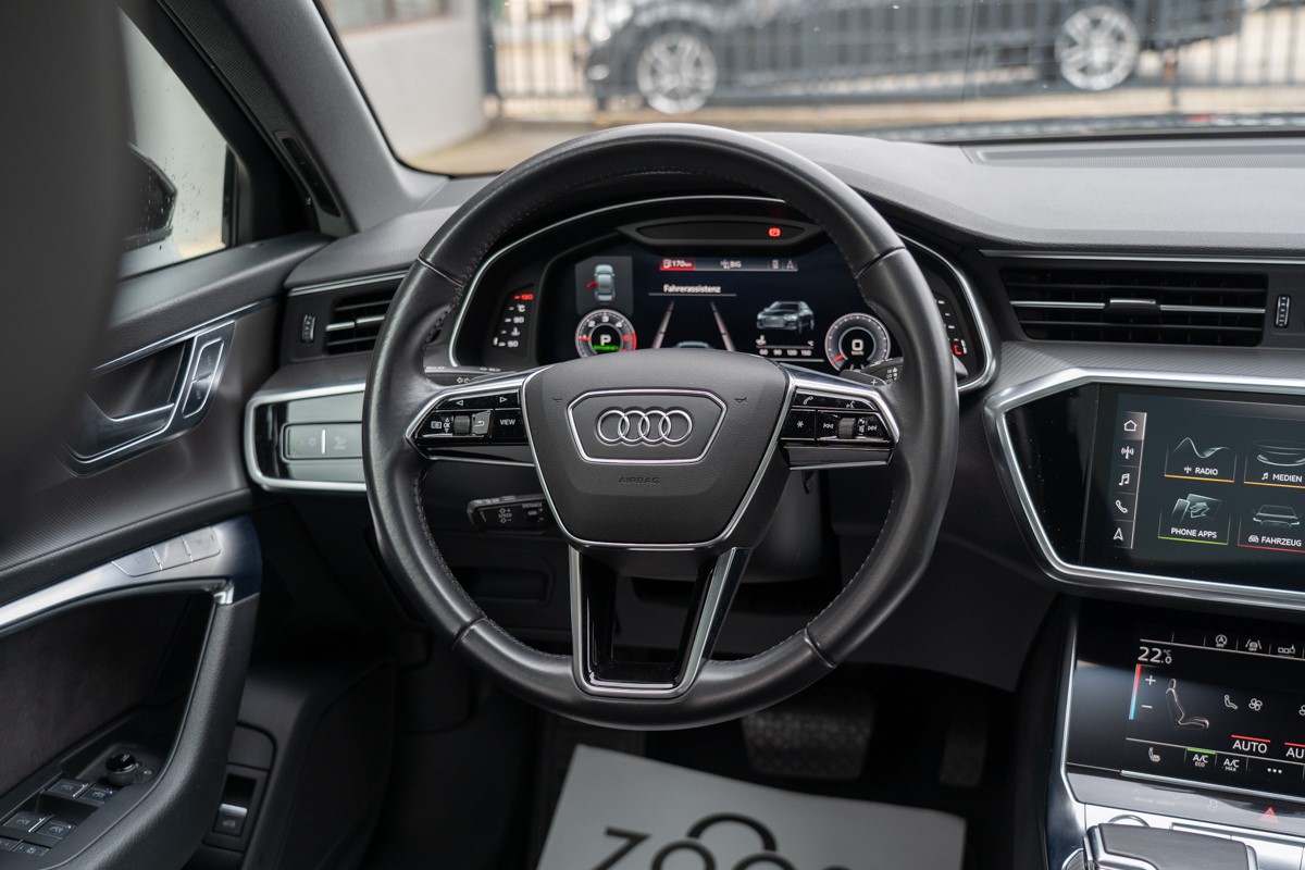 Audi A6
 3,0 TDI