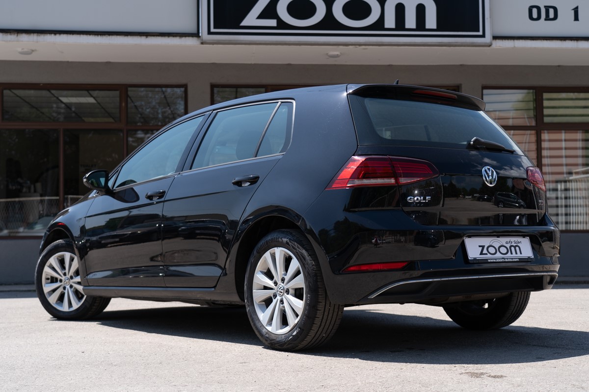 Volkswagen Golf 1.6 TDi BlueMotion Confortline Business