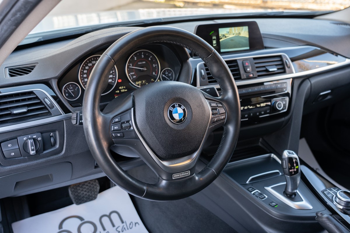 BMW
 3-Series 318 D