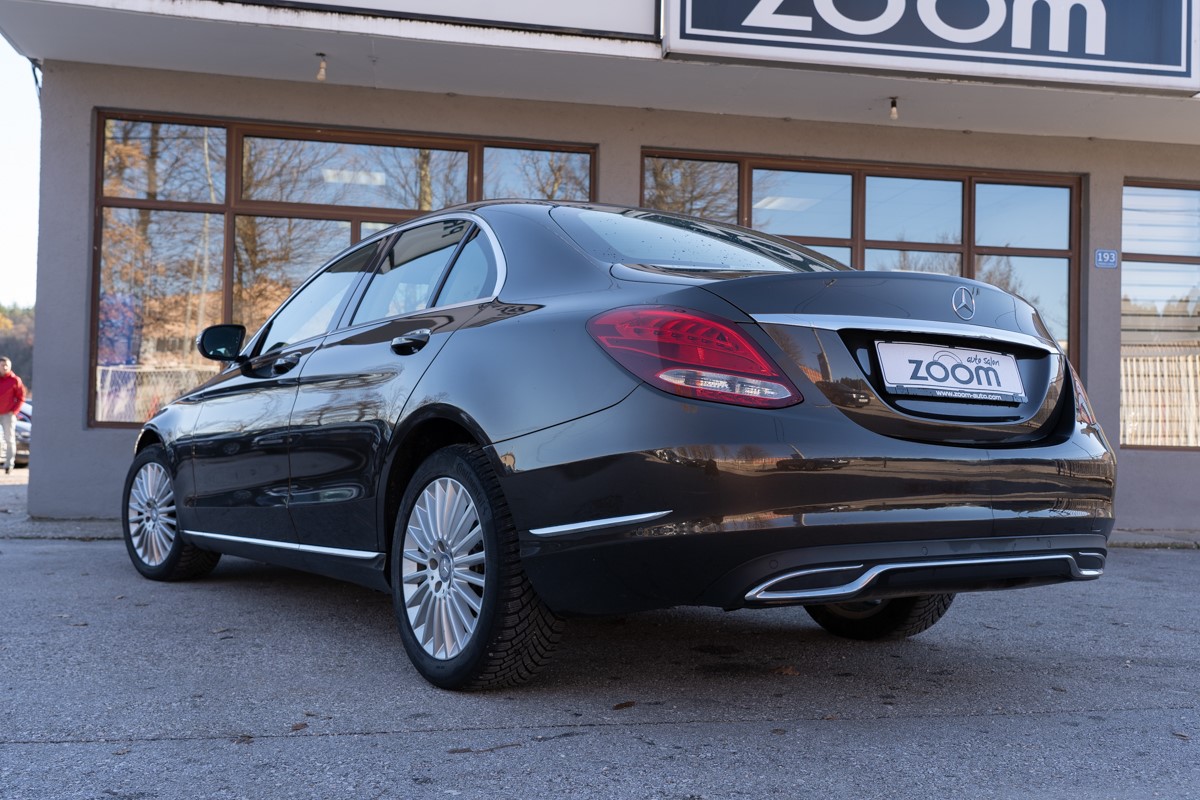 Mercedes-Benz C-Class
 180 CDI