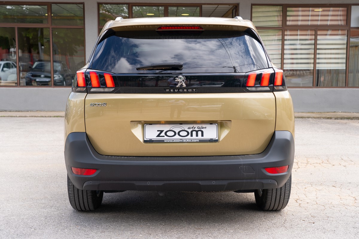 Peugeot 5008 1.6 BLUEHDI -7 SJEDALA - 