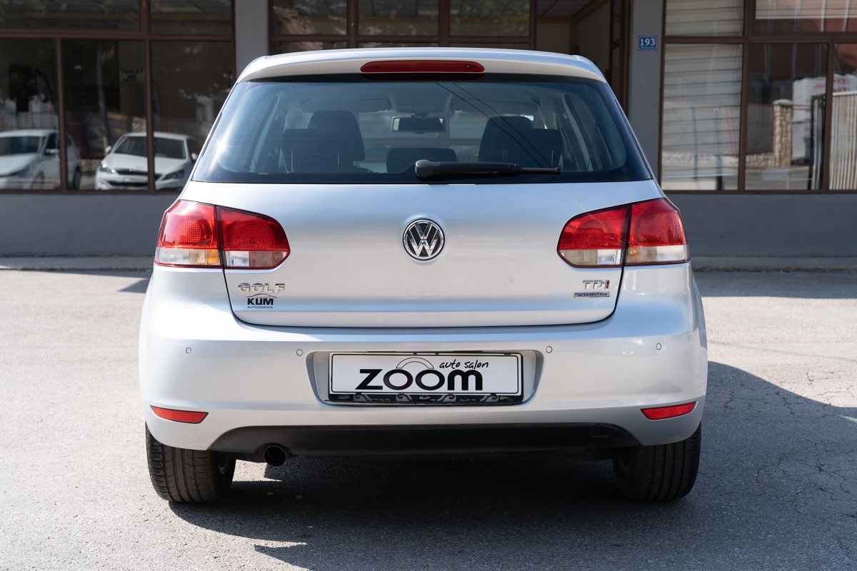 Volkswagen Golf VI 1,6 CR TDI COMFORTLINE 