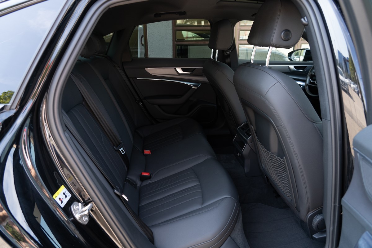 Audi A6
 45 TDI Quattro S-tronic