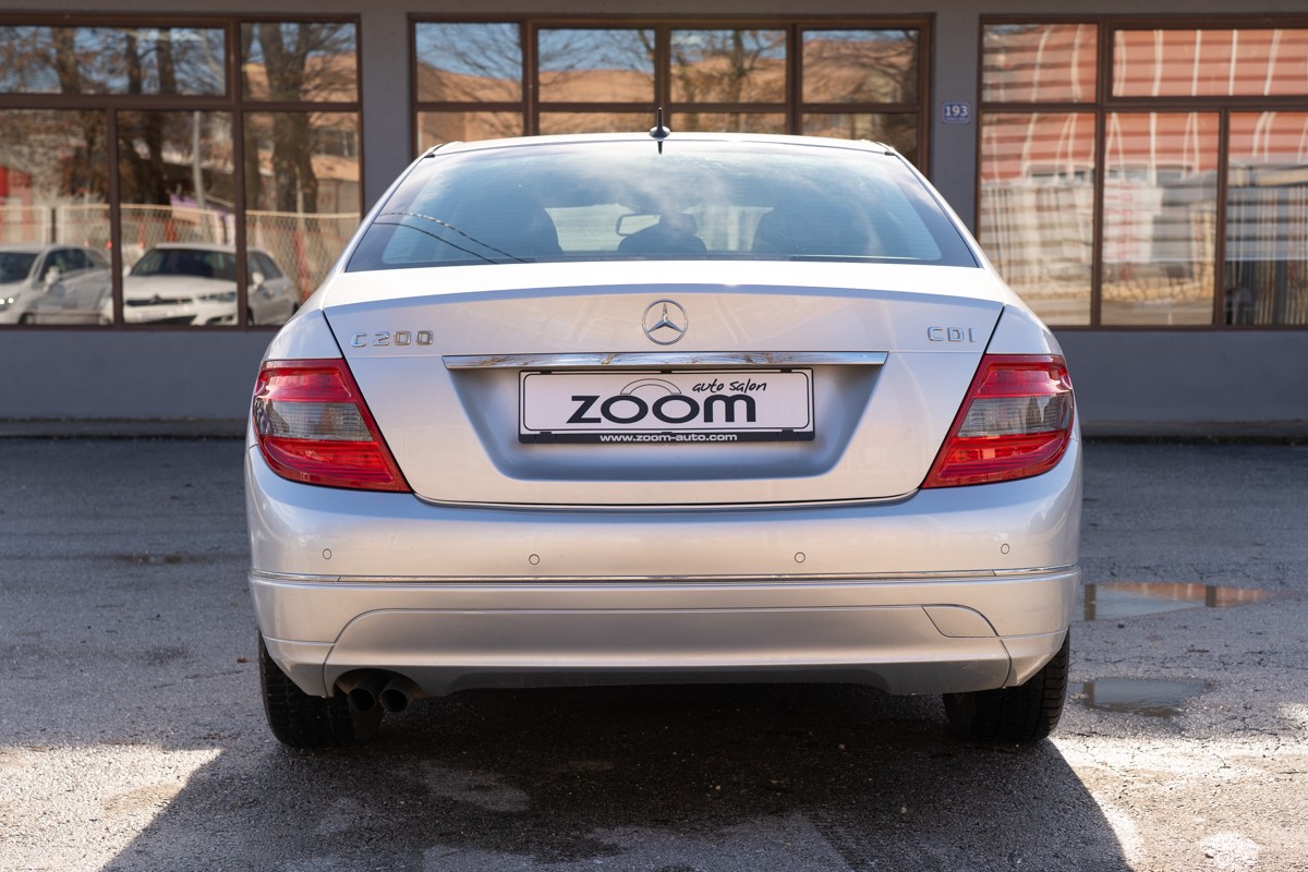 Mercedes-Benz C-Class
 200 CDI