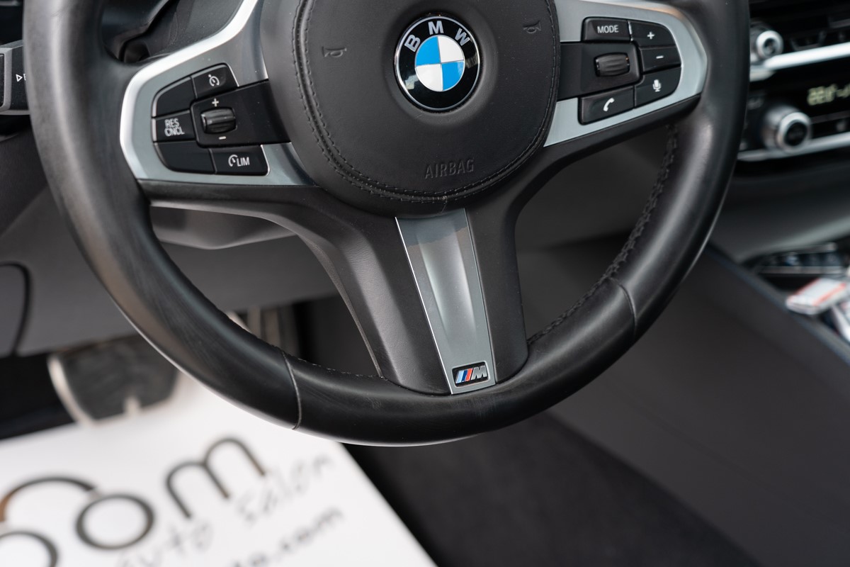 BMW
 5-Series 520dA  M Sportpaket