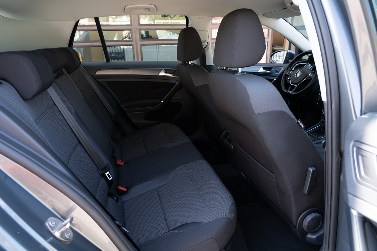 Volkswagen Golf 1,6 TDI CONFORTLINE BUSINESS