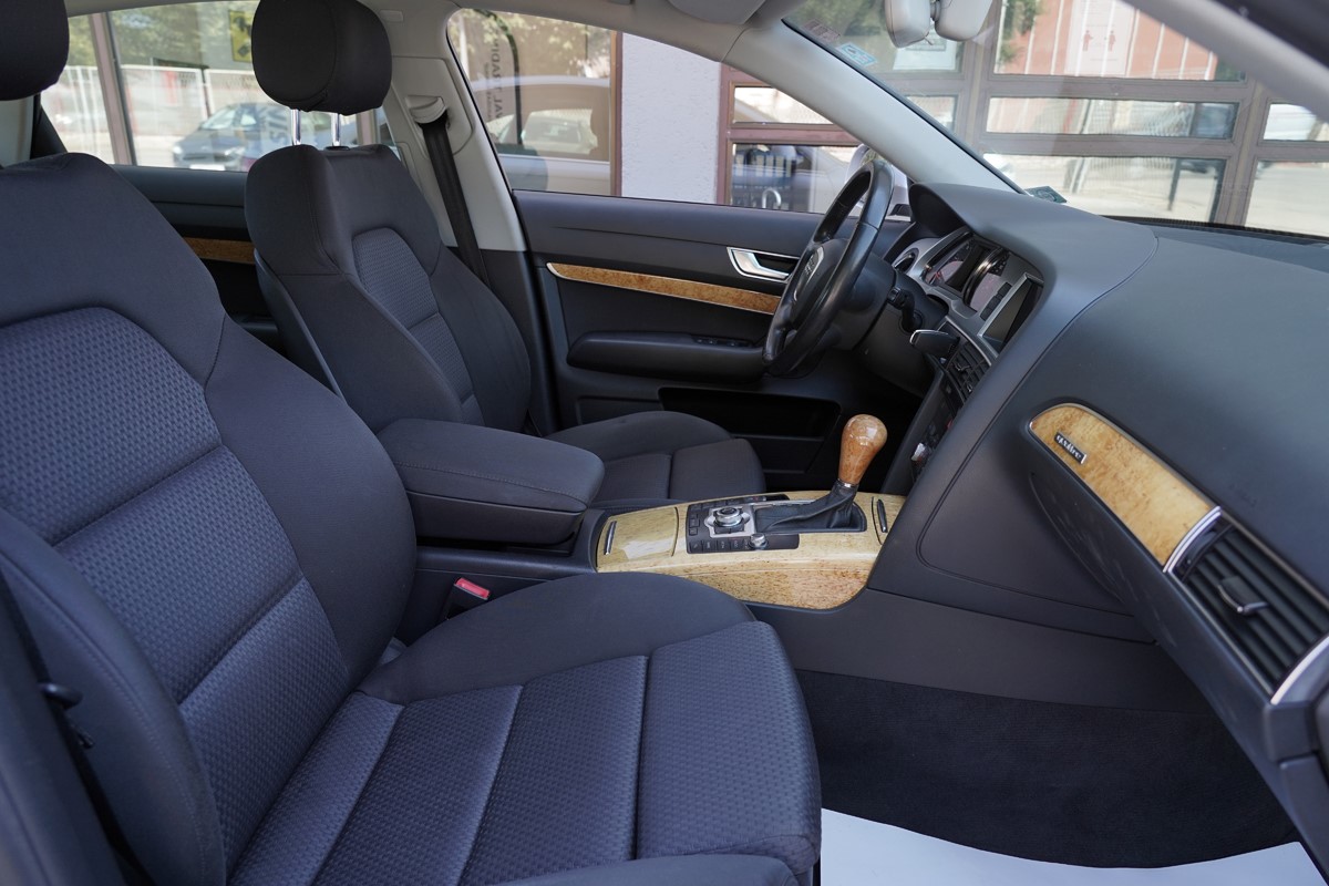 Audi A6
 2,7 TDI Quattro