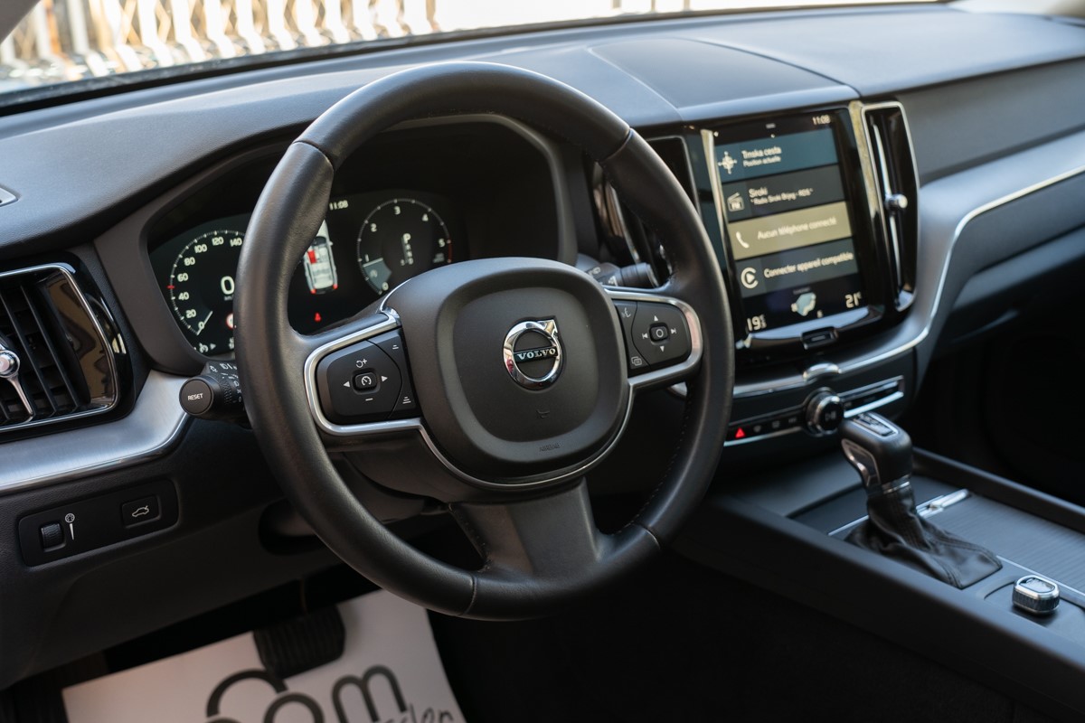 Volvo
 XC60 D4 190 CH