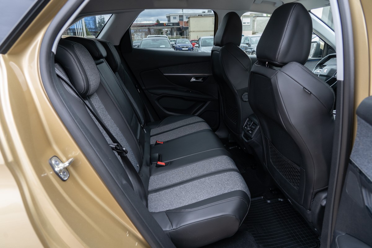 Peugeot 3008 1.6 BlueHDi Allure Business 