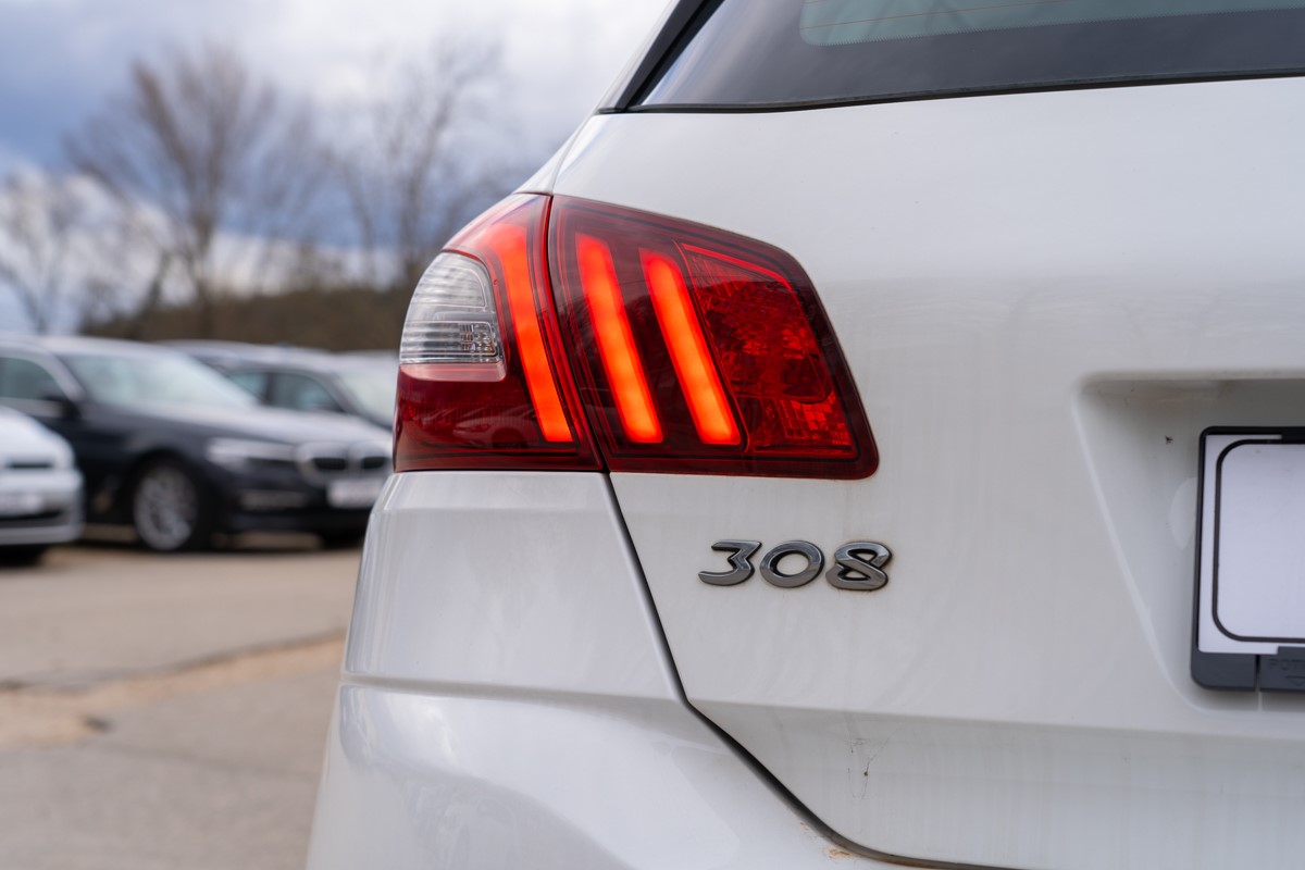 Peugeot 308 1,6 BlueHDI