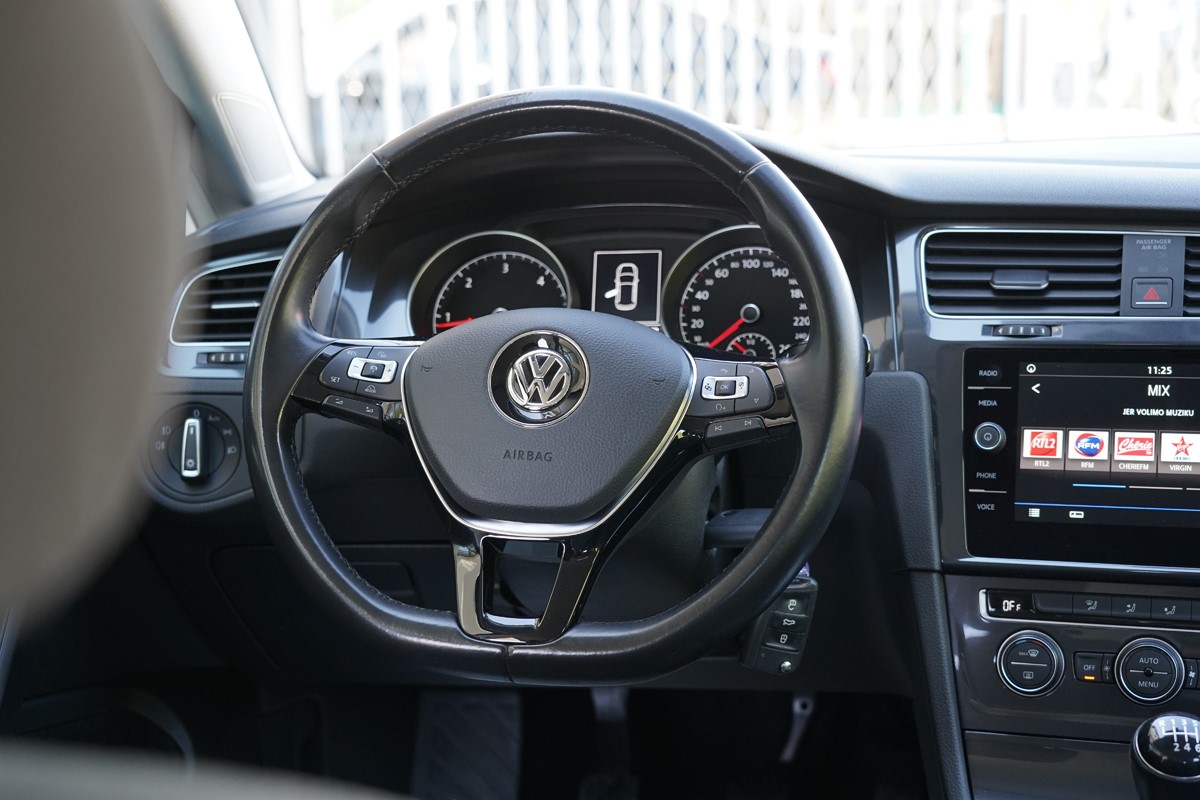 Volkswagen Golf 2.0 TDI