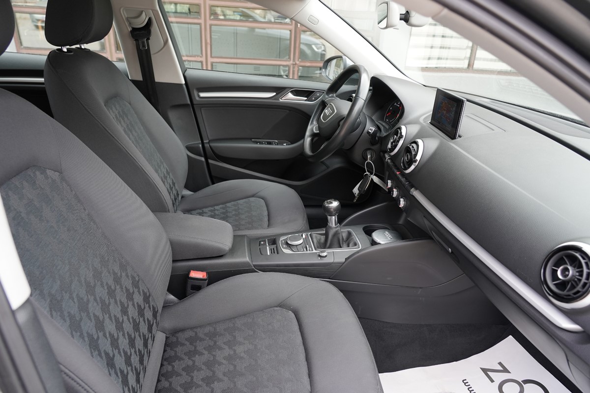 Audi A3
 1,6 TDI