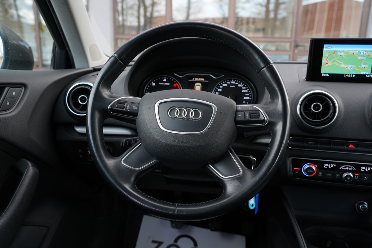 Audi A3
 1,6 TDI