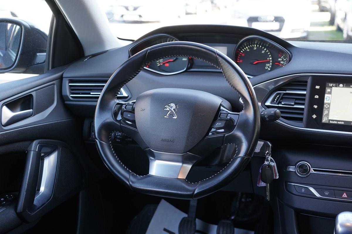 Peugeot 308 1,6 BlueHDI