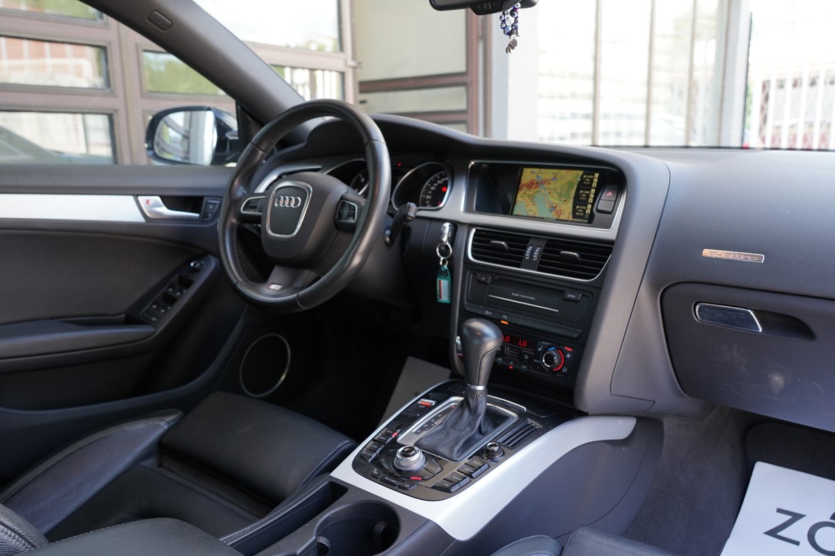 Audi A5
 3.0 TDI QUATTRO