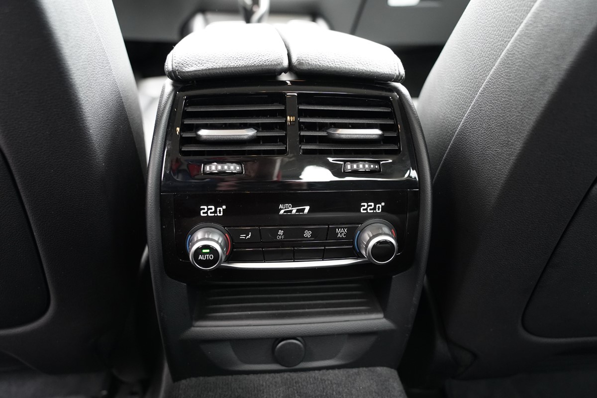 BMW
 5-Series 530D XDRIVE