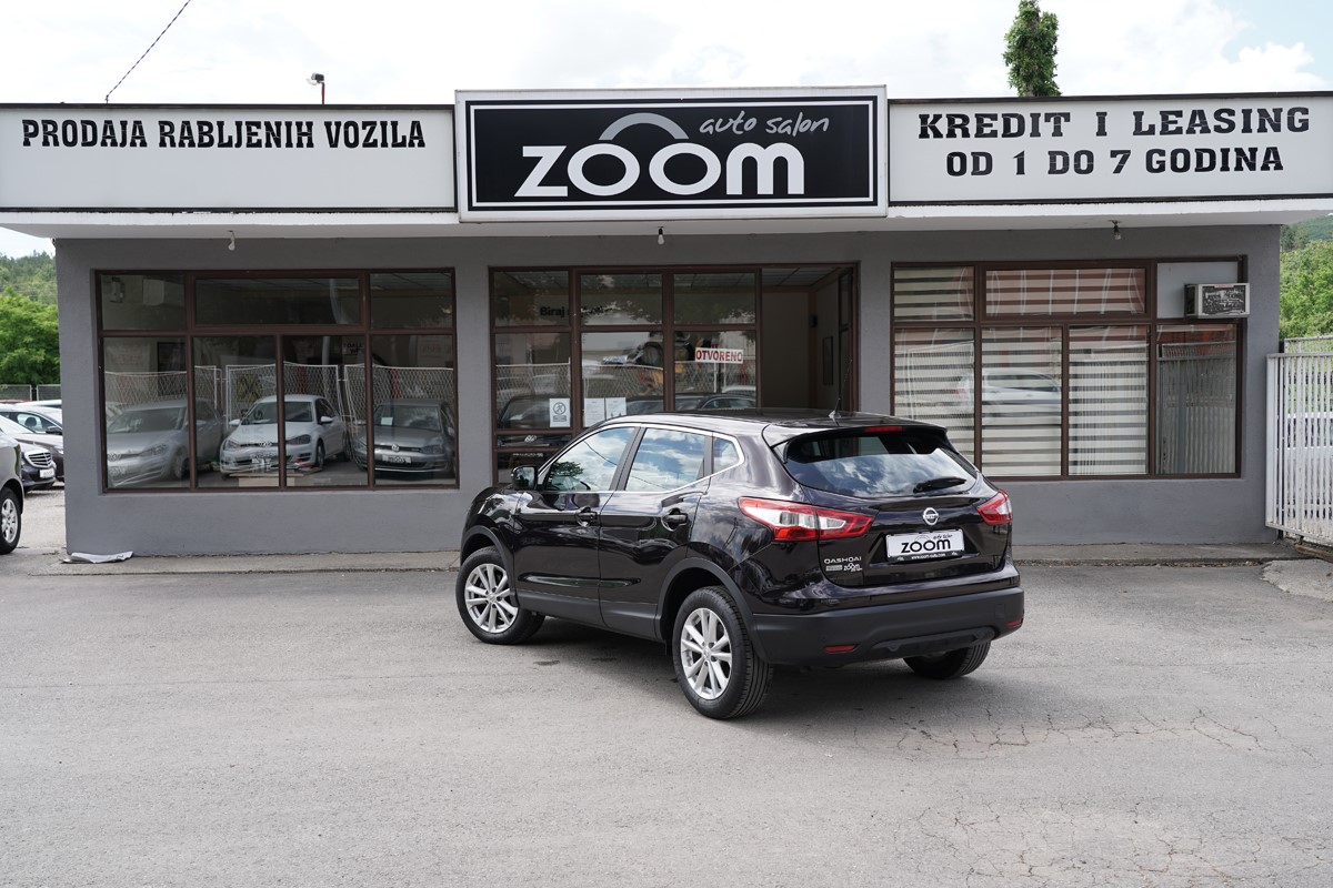 Nissan
 Qashqai 1.5 DCI