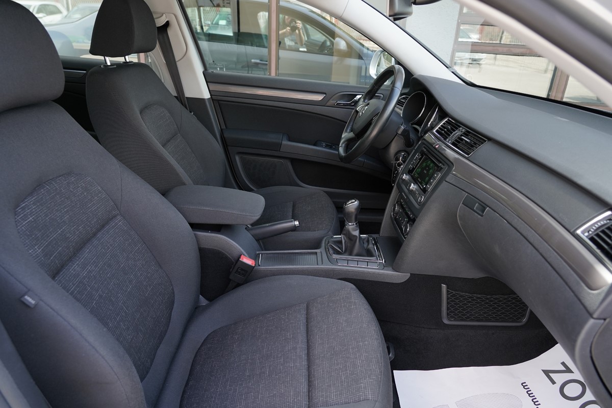 Škoda SUPERB 2,0 TDI