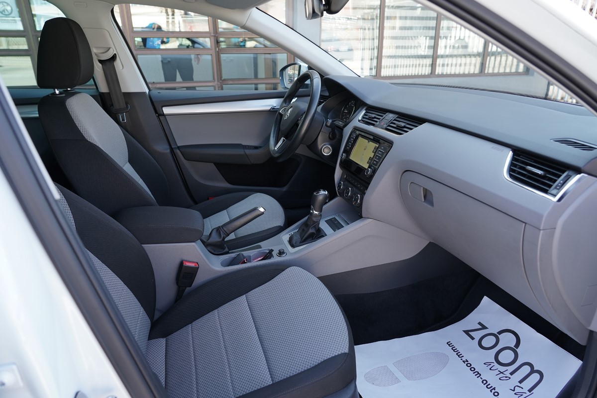 Škoda Octavia Combi 2.0 TDI  DSG
