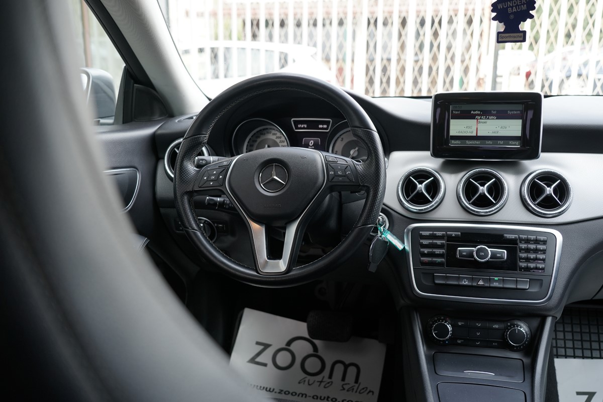 Mercedes-Benz CLA-Class 220 CDI