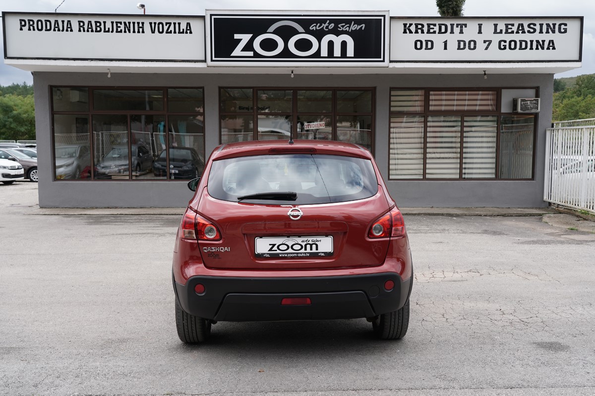 Nissan
 Qashqai 1.5 DCI