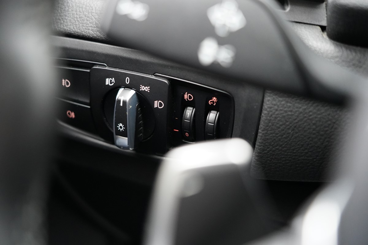 BMW
 2-Series 218 d AUTOMATIK !