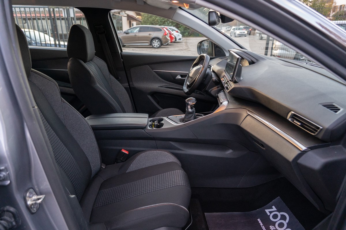 Peugeot 5008 1,5 BlueHDI