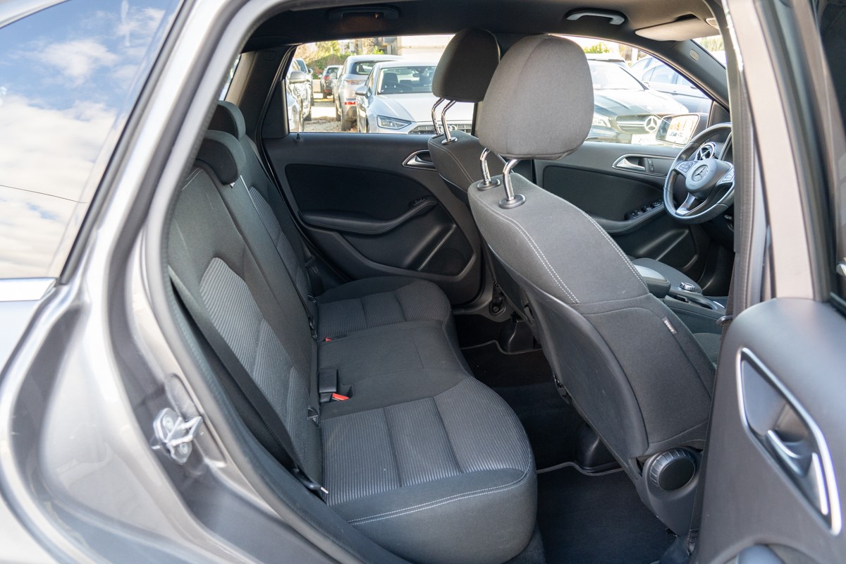 Mercedes-Benz B-Class B200