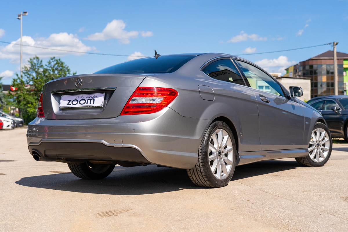 Mercedes-Benz C-Class
 C 250 Coupe
