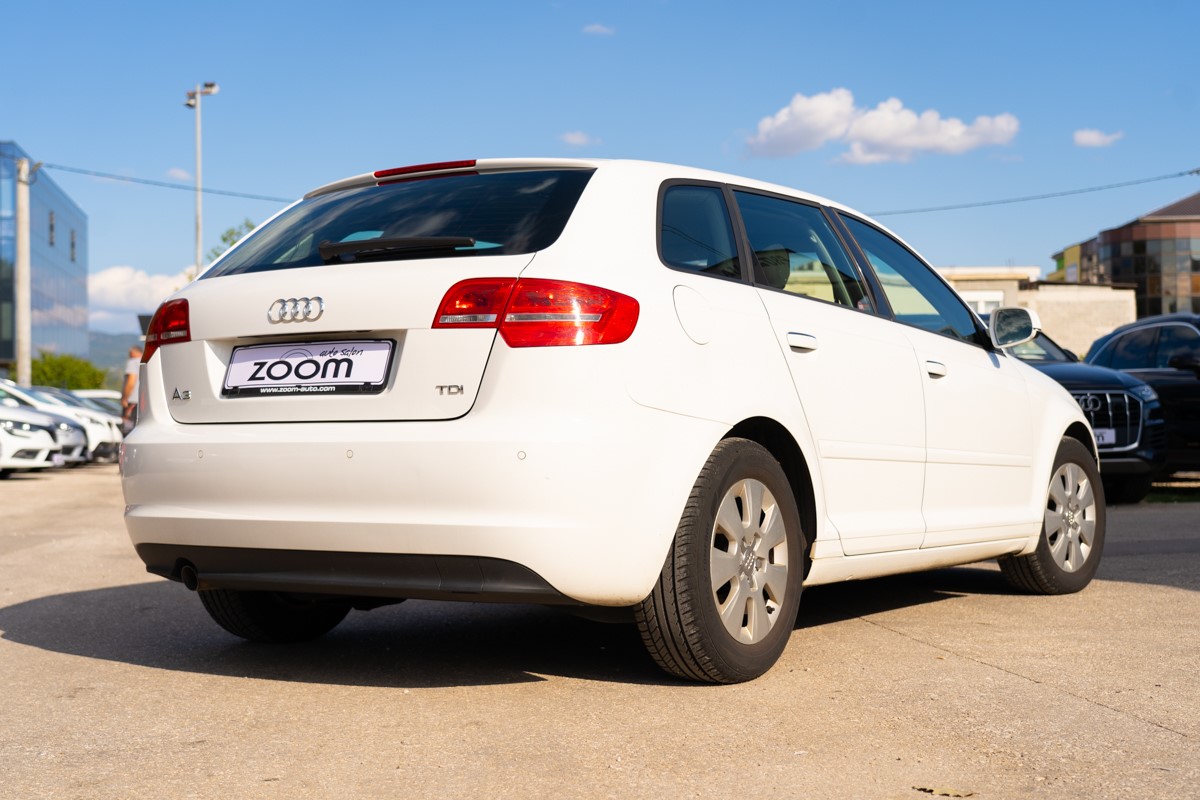 Audi A3
 1,6 TDI
