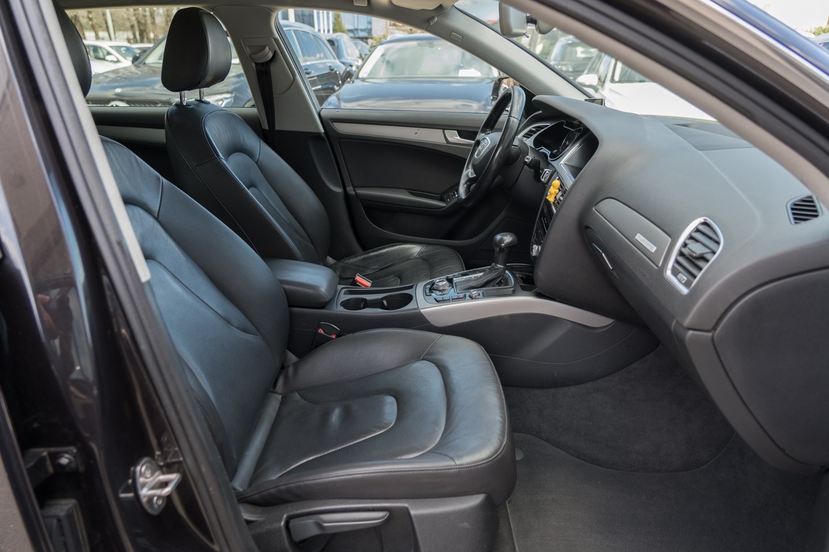 Audi A4
 2.0 TDI Quattro