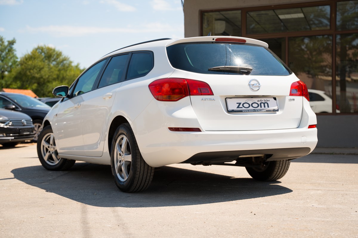 Opel Astra 1.7 CDTI