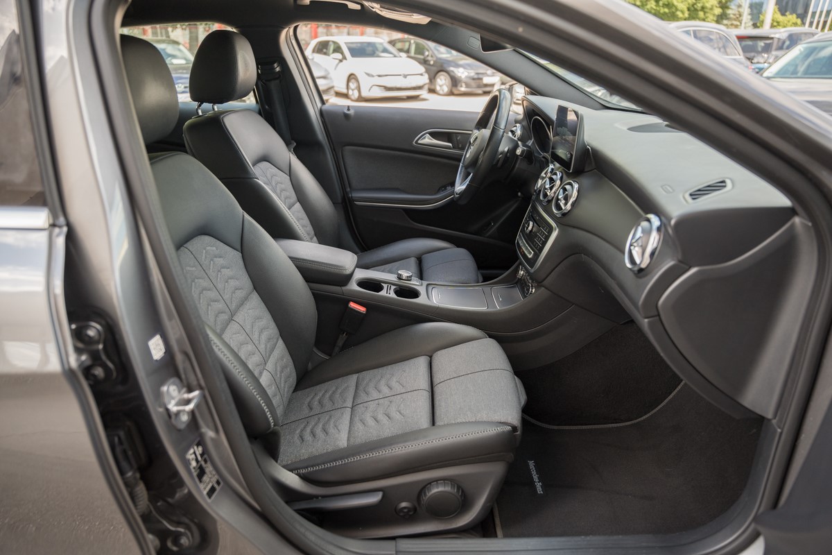 Mercedes-Benz GLA 200 d