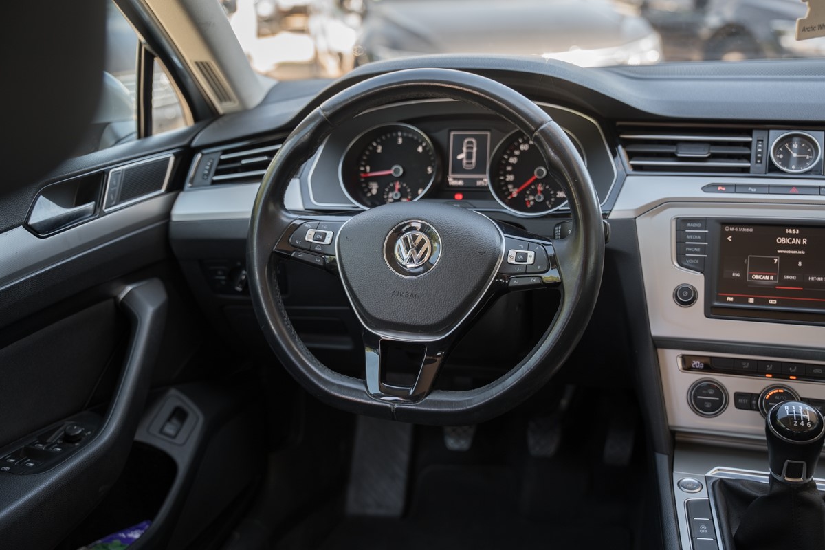Volkswagen Passat 1.6 TDI
