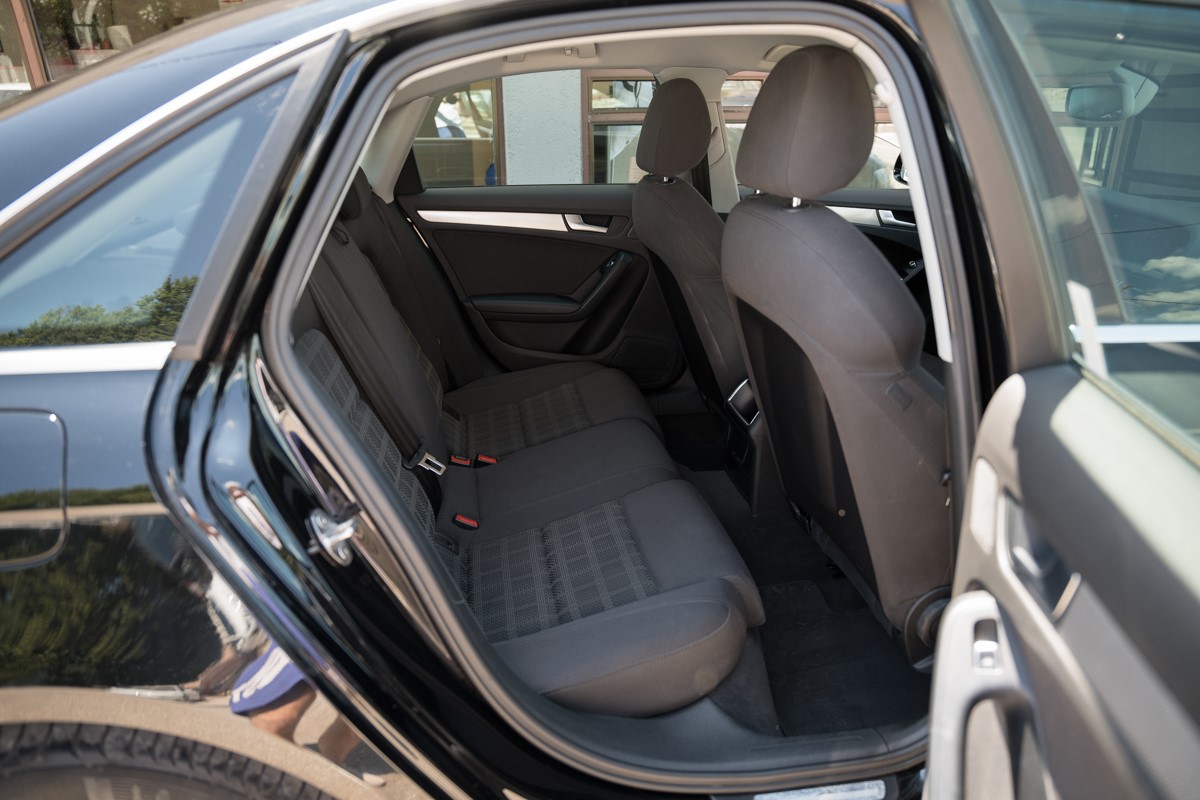 Audi A4
 2.0 TDI