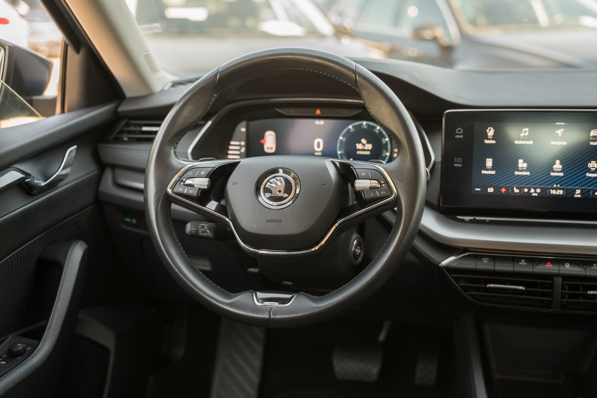 Škoda Octavia Combi 2.0 TDI DSG