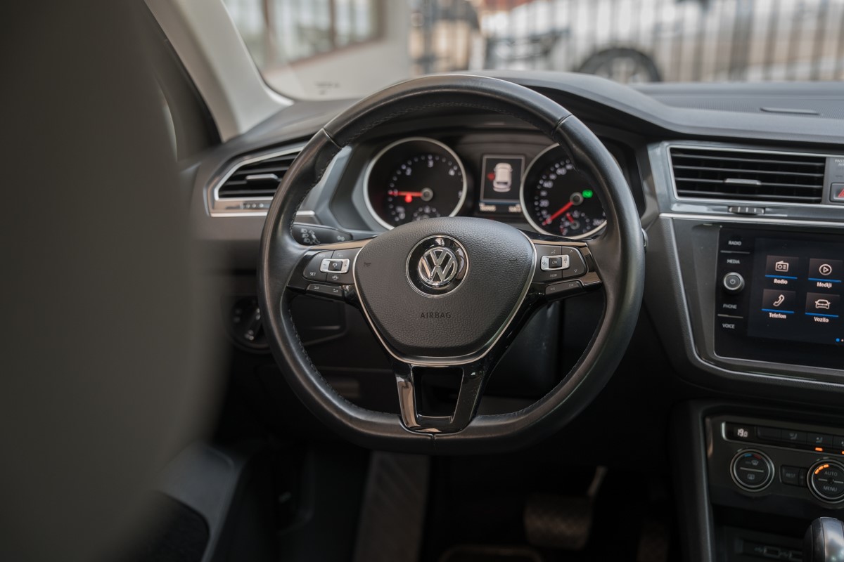Volkswagen Tiguan
 2.0 TDI