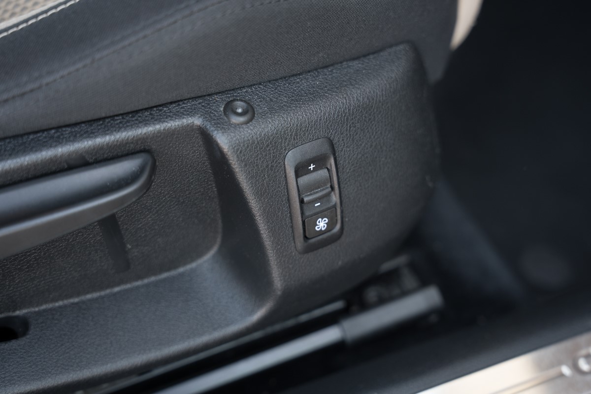 Volkswagen CC
 2.0 TDI 