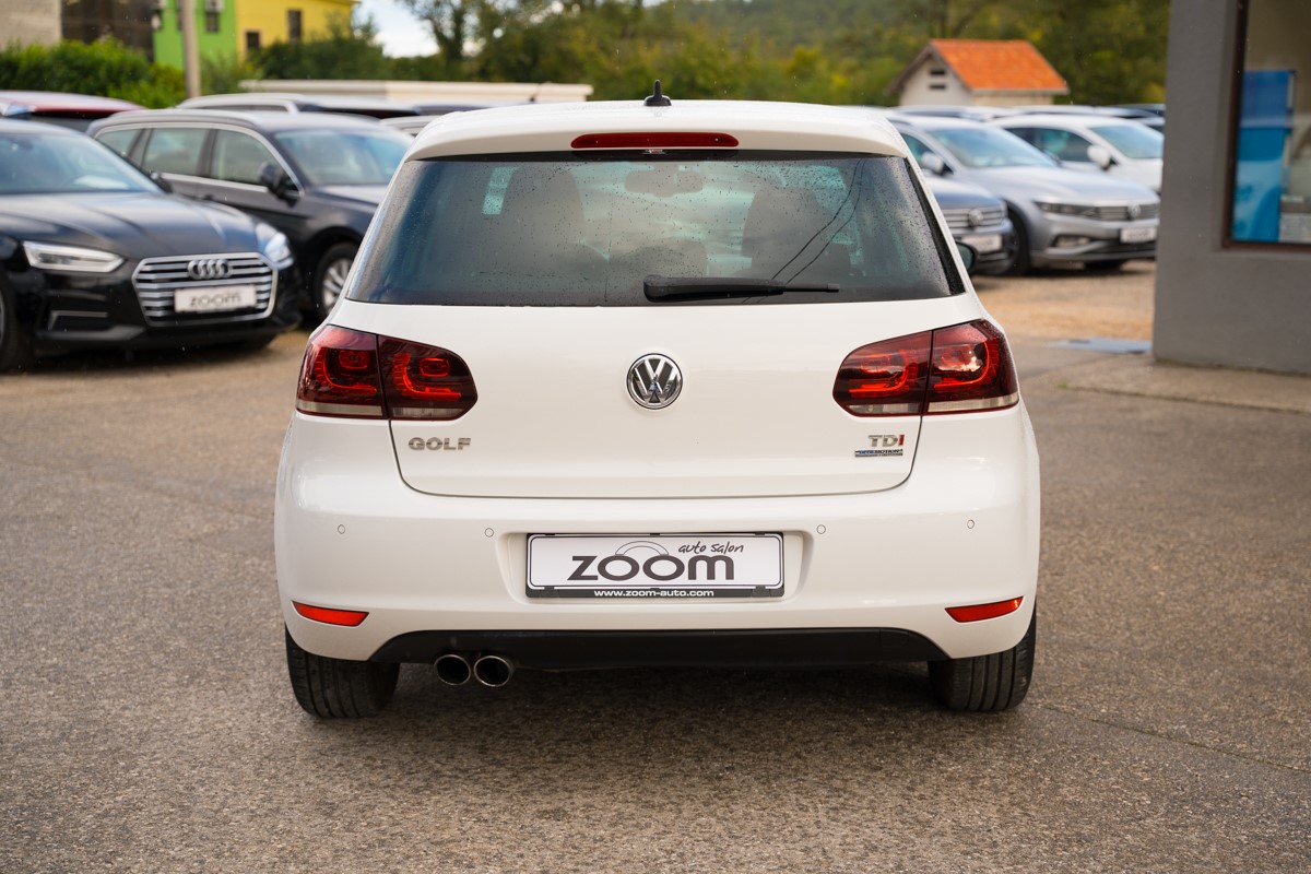 Volkswagen Golf 1.6 TDI DSG STYLE