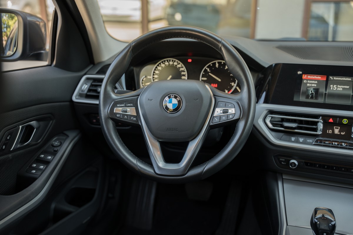 BMW
 3-Series 318 D