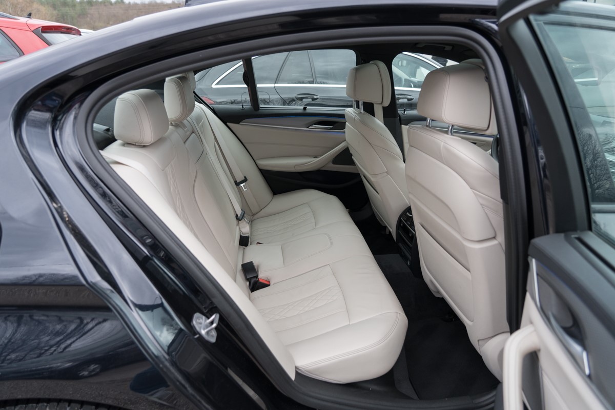 BMW
 5-Series 530 X Drive