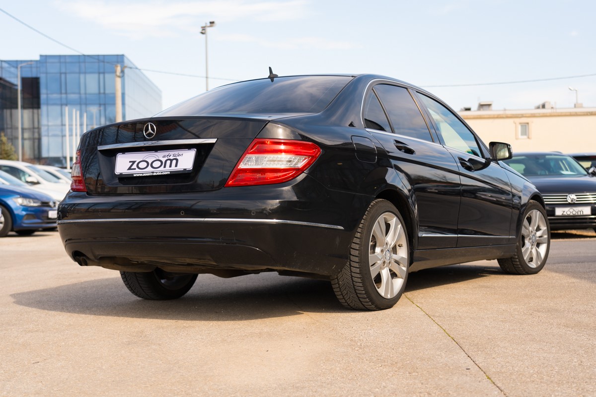Mercedes-Benz C-Class
 200 CDI
