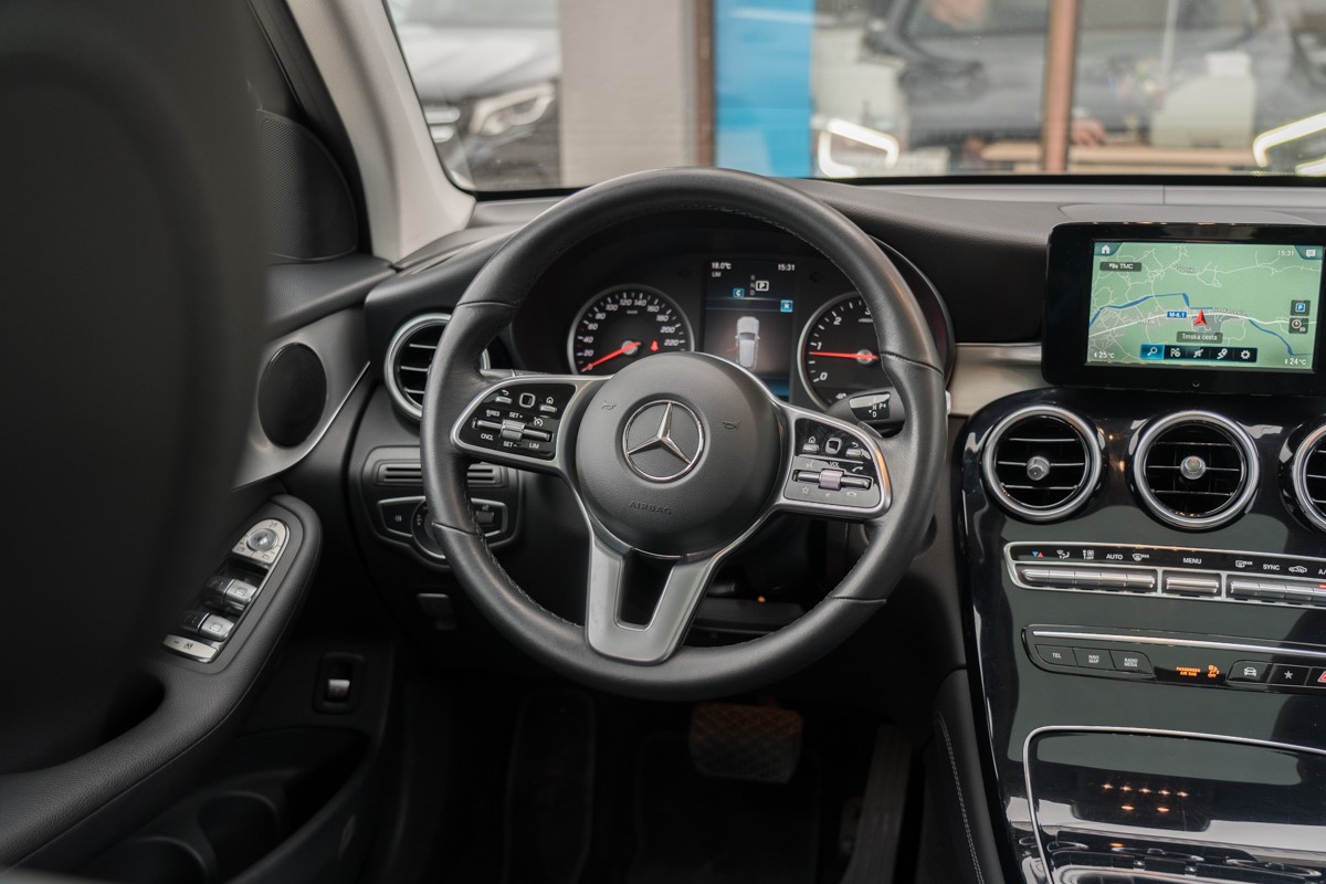 Mercedes-Benz GLC 220 D 4MATIC