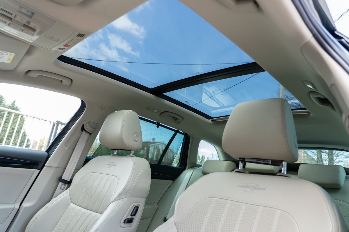 Škoda Superb Combi 2.0 TDi DSG L&K