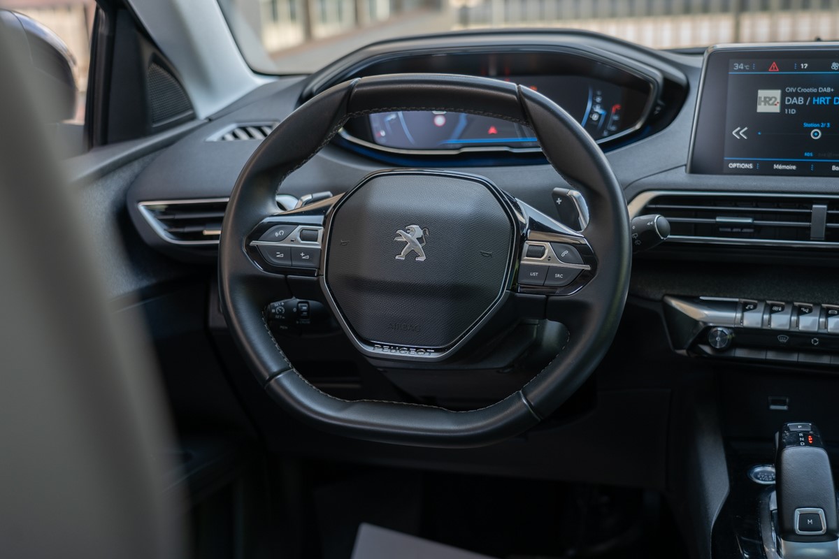 Peugeot 3008 1,5 BlueHDI