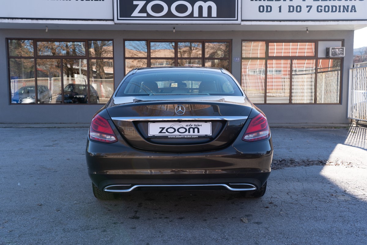 Mercedes-Benz C-Class
 180 CDI