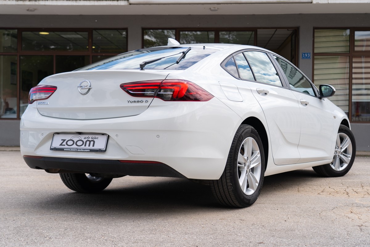 Opel Insignia 1,6 GrandSport