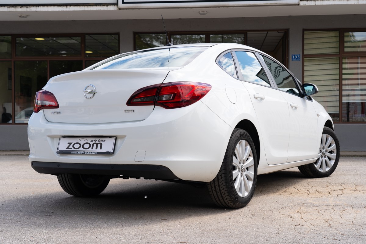 Opel Astra 1,6 CDTI