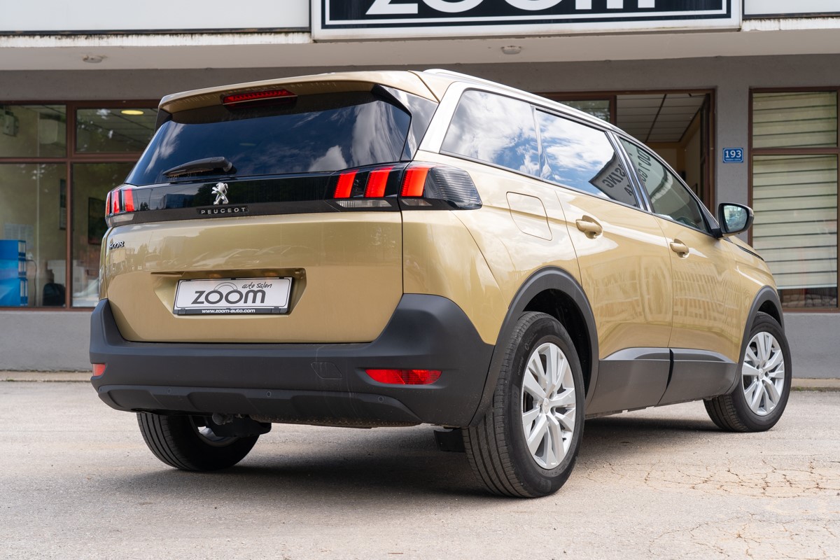 Peugeot 5008 1.6 BLUEHDI -7 SJEDALA - 