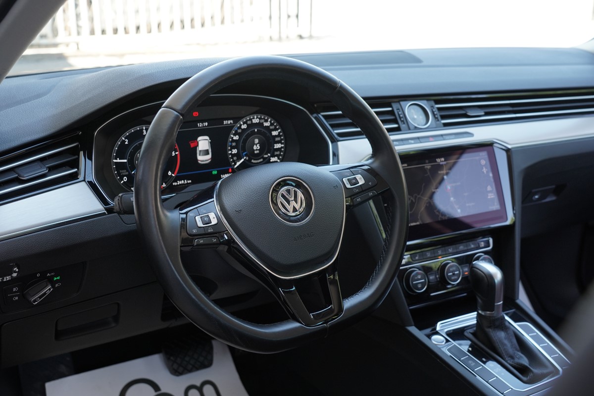 Volkswagen Passat 2.0 TDi DSG Carat Exclusive